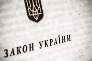 Президент України запропонував військовослужбовцям піврічні контракти